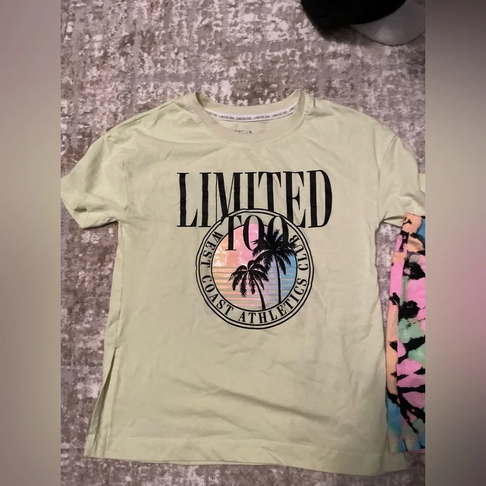 Limited Too Light Green and Tie-Dye Kids Set size S 7/8